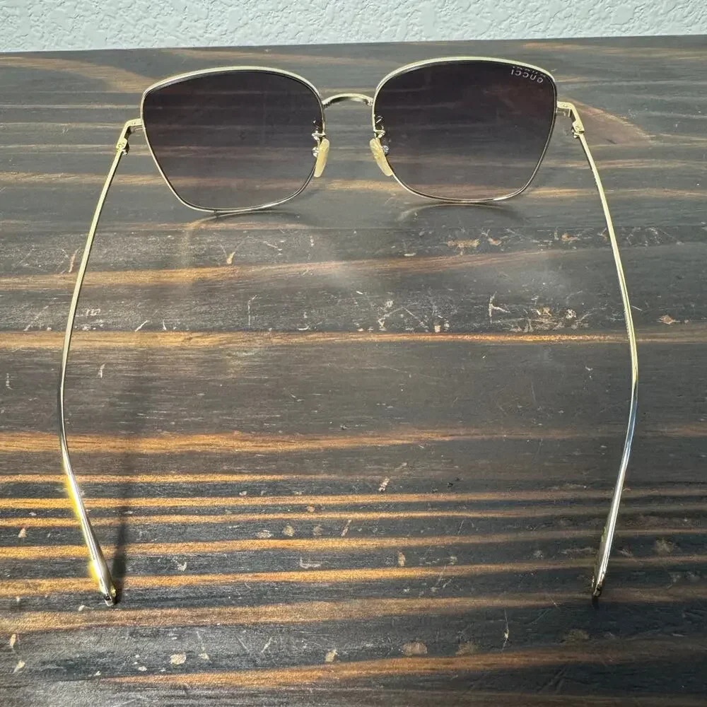 GUCCI Square Frame Gold/Grey Sunglasses with Charms,‎ Bags
